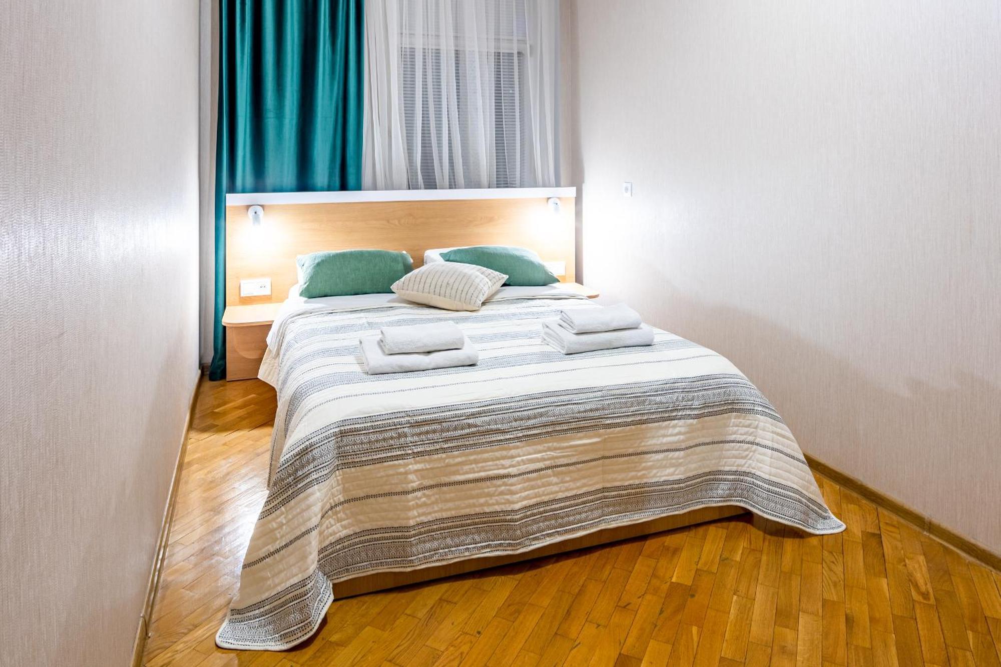 Just Another Comfy Apartment On The Main Squere. 2 Bedrooms, Own Heating, Ac Leópolis Exterior foto